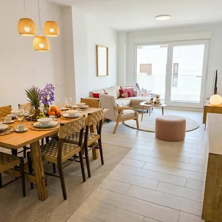 Lejlighed Pool - Free Parking - Balcony - Close To Stores *