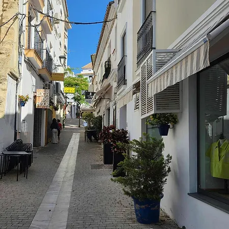 Pool - Free Parking - Balcony - Close To Stores Estepona